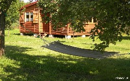 Domki Letniskowe i komfortowy dom nad Jeziorem Skulsk