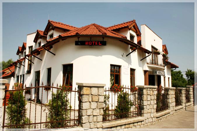 Hotel Restauracja Kawiarnia Kunia Smaku